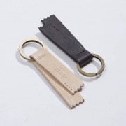 PAPER FOLD KEYCHAIN : NATURAL